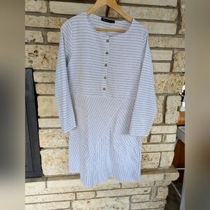 Celmia collection women's dress size Large striped white and black long sleeve